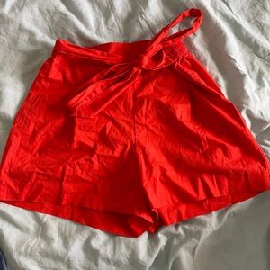 High waisted pleated shorts